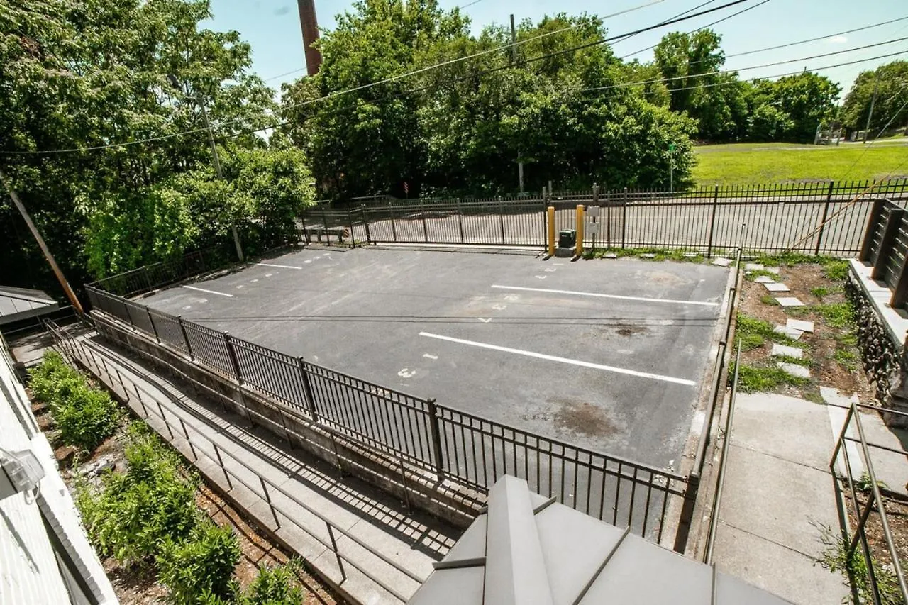 Modern North Gulch Apartment Nashville